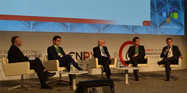 Javier Zubieta took part in the panel debating the integration of the IT and OT worlds at the Protection of Critical Infrastructure (PIC in Spanish initials) Congress 