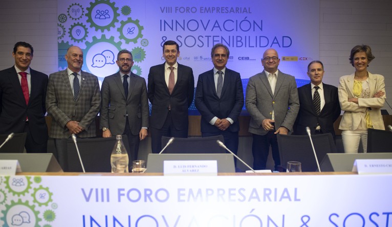 Luis Fernando Álvarez-Gascón chaired the discussion panel on “Sustainable innovation: the great challenge for Ibero-American firms”
