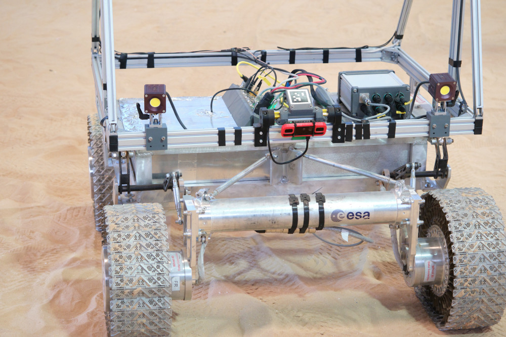 20250508_rover_lunar-9.jpg