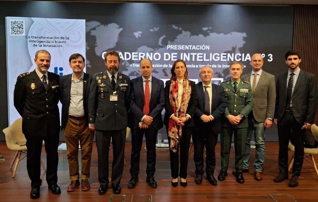 Cuadernos de Inteligencia