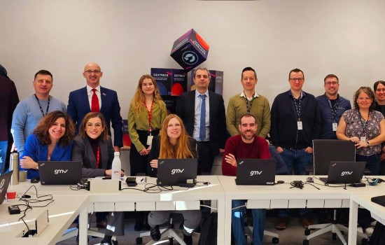 gextrecs-mtr-meeting.jpg